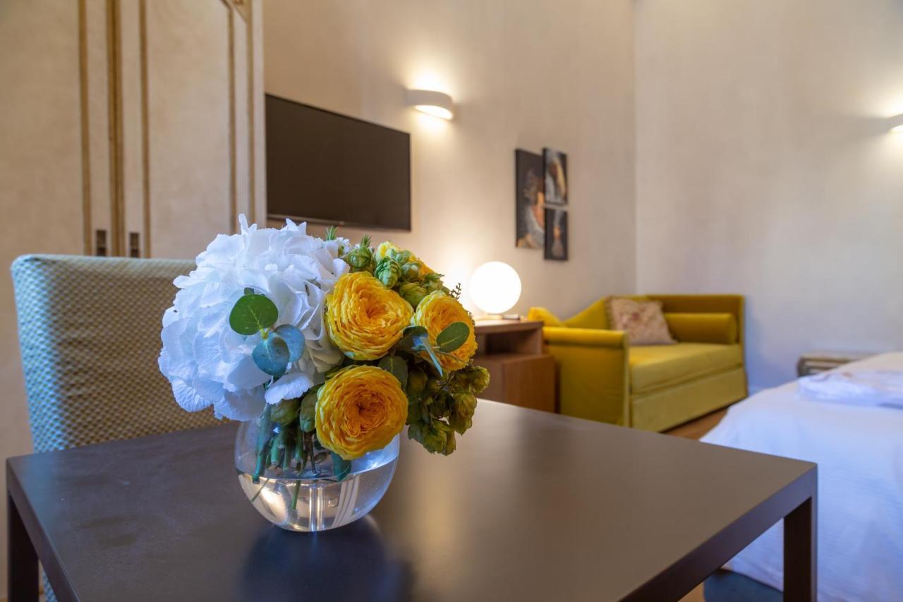 Dimora Storica Lo Svevo Hotel เยซี ภายนอก รูปภาพ